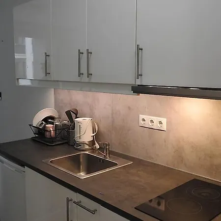 Corvin Studio Flat In Apartment *
